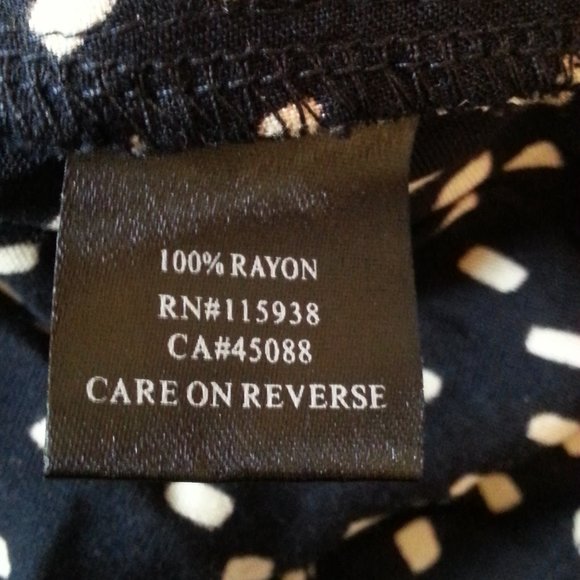 Red Berry navy blue polka dot dress shorts - size XS/S - Picture 7 of 7